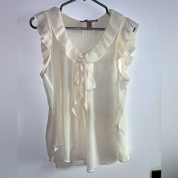 Forever 21 Cream Sleeveless Blouse - Picture 1 of 3